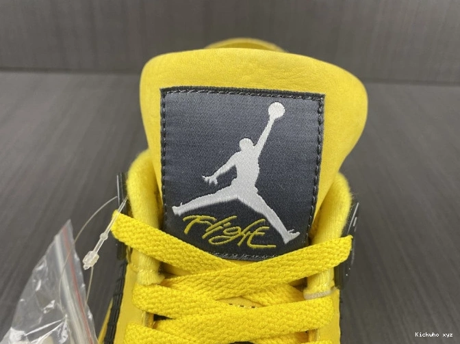 Jordan Air Retro Lightning CT8527-700 4 0606